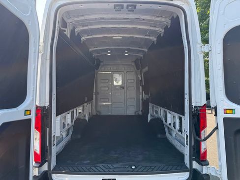Used 2023 Ford Transit 250 148 High Roof Extended AWD w/ Load Area Protection Package image 8