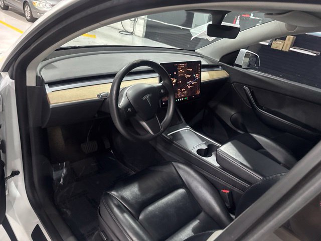 Used 2022 Tesla Model Y Long Range AWD/4WD image 10