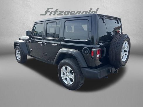 Used 2022 Jeep Wrangler Unlimited Sport w/ Sun And Sound Package AWD/4WD image 3