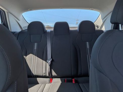 Used 2023 Hyundai Elantra SEL w/ Convenience Package FWD image 18