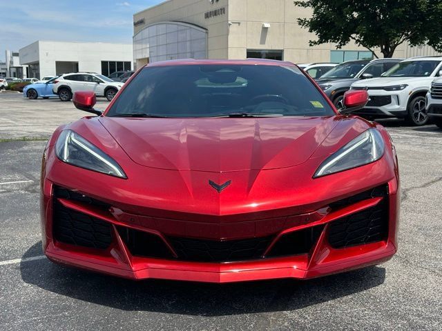 Used 2024 Chevrolet Corvette Z06 RWD image 2