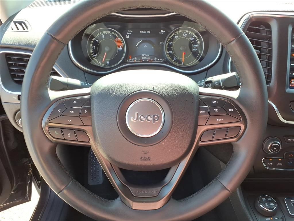 Used 2022 Jeep Cherokee Trailhawk w/ Comfort/Convenience Group AWD/4WD image 21