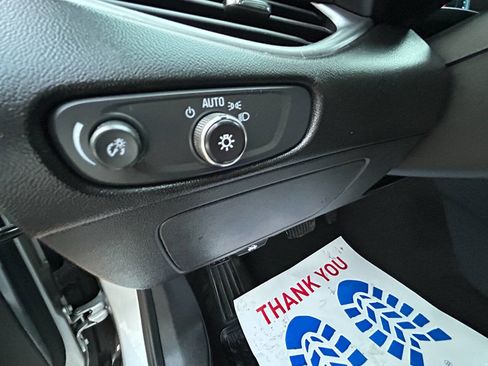 Used 2020 Chevrolet Malibu LS image 27