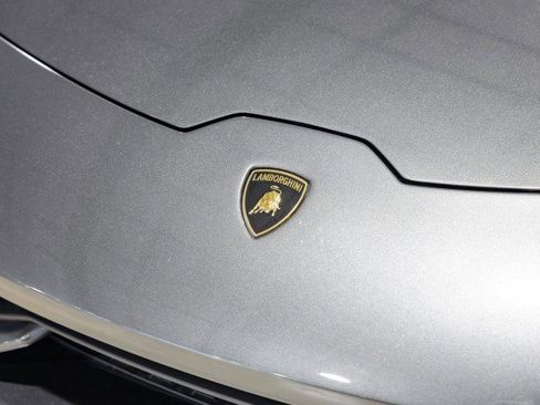 Used 2015 Lamborghini Huracan LP 610-4 image 11