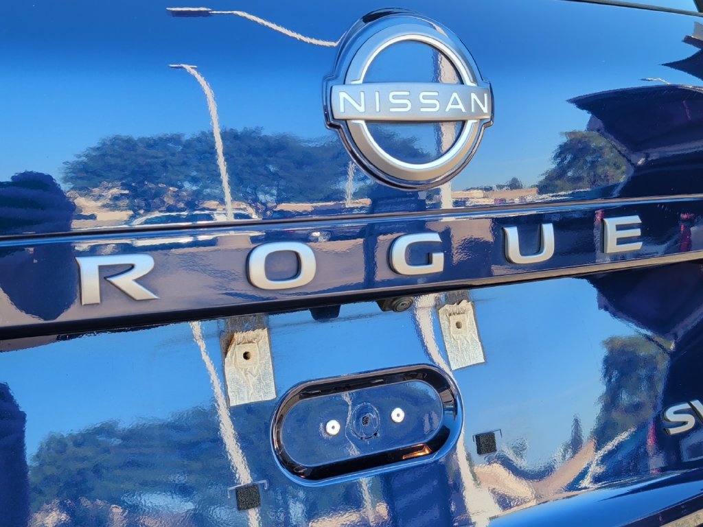 Used 2024 Nissan Rogue SV AWD/4WD image 41