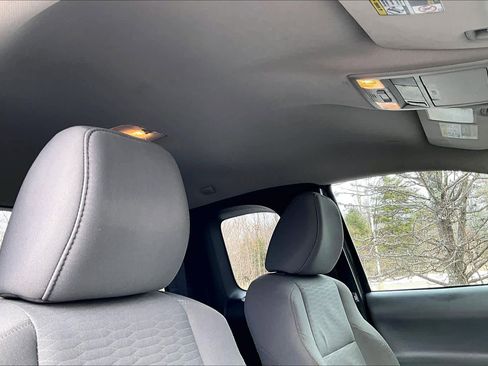 Used 2016 Toyota Tacoma SR5 image 13