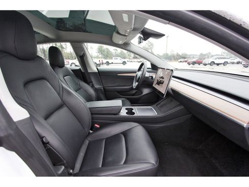Used 2023 Tesla Model 3 Standard Range image 23