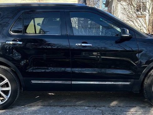 Used 2016 Ford Explorer Limited image 5