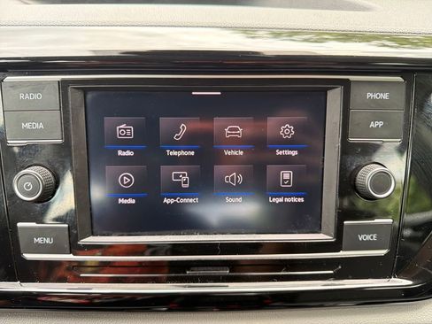Used 2024 Volkswagen Taos S FWD image 19