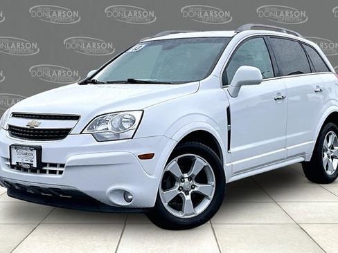 Used 2013 Chevrolet Captiva Sport LTZ FWD image 3