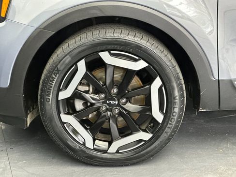 Used 2024 Kia Telluride EX image 26