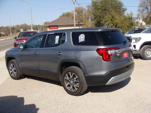 Used 2021 GMC Acadia SLE image 25
