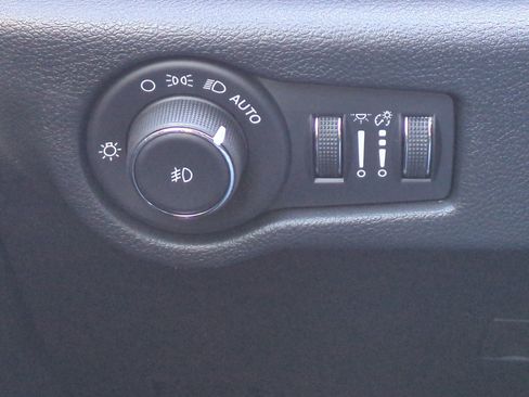 New 2026 Chrysler Pacifica Limited w/ S Appearance Package image 31