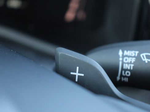 Certified 2025 Toyota Camry SE image 29