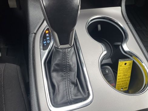 Used 2020 Jeep Grand Cherokee Laredo w/ 18" Wheel & 8.4" Radio Group image 28