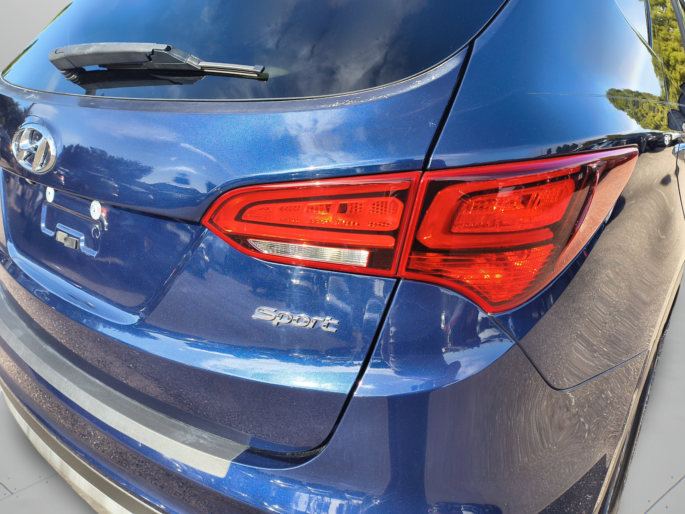Used 2017 Hyundai Santa Fe Sport FWD image 33