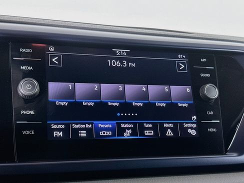 Used 2022 Volkswagen Taos SE FWD image 21