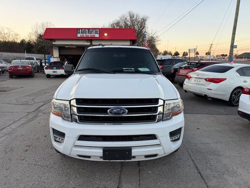 Used 2015 Ford Expedition EL XLT image 2