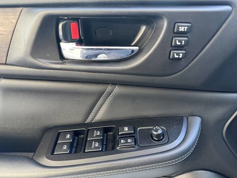 Used 2019 Subaru Outback 3.6R Limited image 23