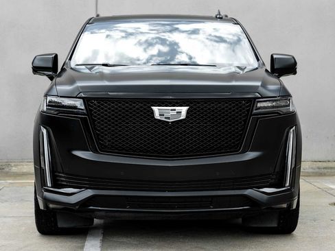 Used 2021 Cadillac Escalade Sport Platinum AWD/4WD image 6