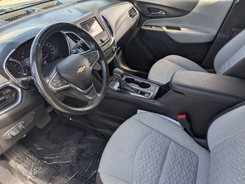 Used 2022 Chevrolet Equinox LT w/ Driver Convenience Package FWD image 16