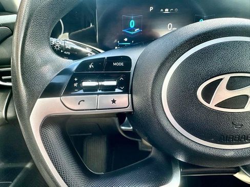Used 2024 Hyundai Elantra SEL FWD image 14