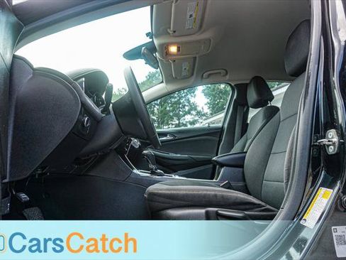 Used 2018 Chevrolet Cruze LS FWD image 17