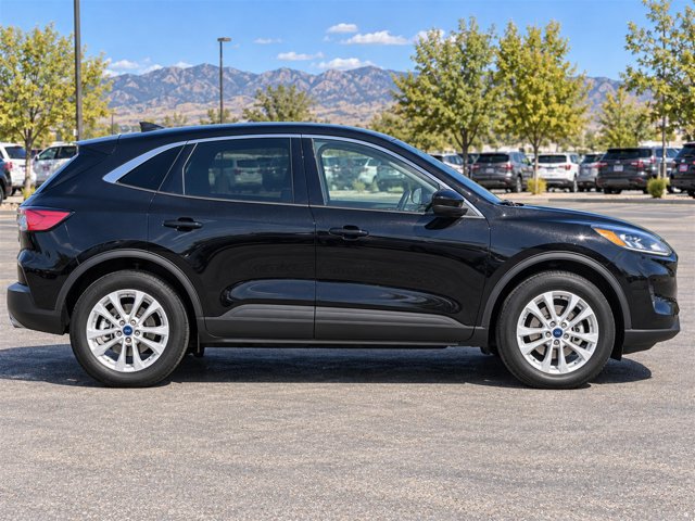 Used 2022 Ford Escape SE w/ SE Sport Appearance Package FWD image 9