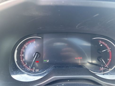 Used 2024 Toyota RAV4 XLE w/ Convenience Package image 7