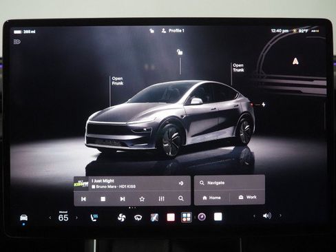 Used 2026 Tesla Model Y Long Range RWD image 33