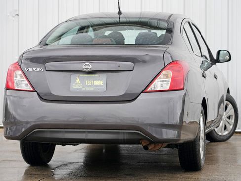 Used 2015 Nissan Versa S image 4