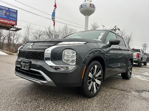 Used 2025 Mitsubishi Outlander SE AWD/4WD image 7