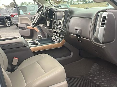 Used 2018 Chevrolet Silverado 2500 LTZ w/ LTZ Plus Package image 14