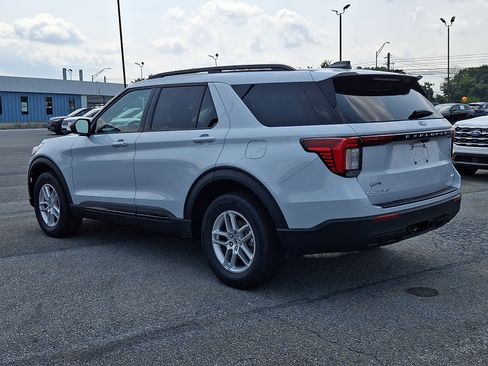 New 2026 Ford Explorer Active AWD/4WD image 3