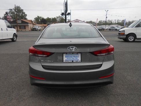 Used 2018 Hyundai Elantra SEL FWD image 8