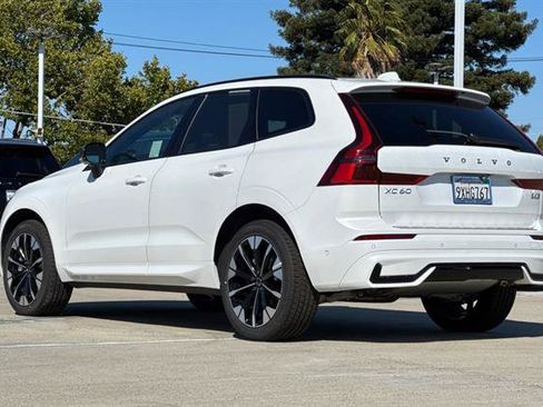 Used 2026 Volvo XC60 B5 Plus w/ Protection Package Premier AWD/4WD image 5