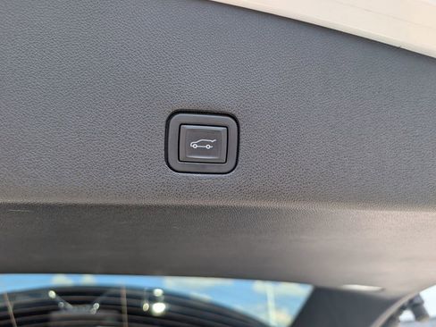 Used 2020 Cadillac XT6 Sport AWD/4WD image 15