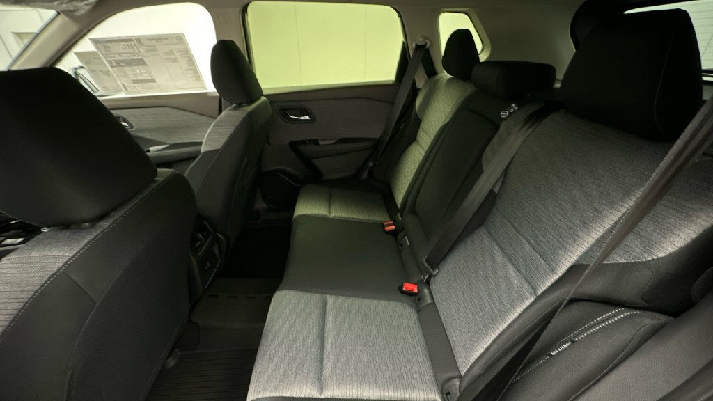 Certified 2023 Nissan Rogue SV AWD/4WD image 10