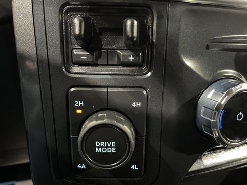 Used 2022 Ford F150 Lariat image 26