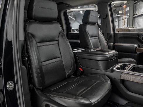 Used 2022 GMC Sierra 2500 Denali w/ Denali Ultimate Package AWD/4WD image 32