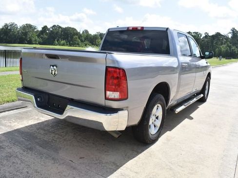Used 2021 RAM 1500 Classic SLT RWD image 4