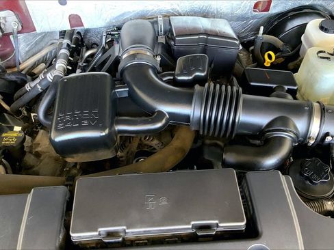 Used 2011 Ford Expedition XLT w/ Leather Seating Pkg RWD image 31