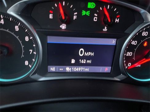 Used 2020 Chevrolet Equinox Premier image 23