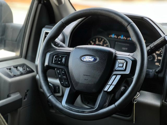 Used 2016 Ford F150 XLT w/ Equipment Group 302A Luxury AWD/4WD image 29