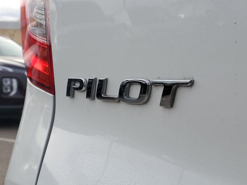 Certified 2022 Honda Pilot Elite image 6