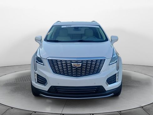 Certified 2022 Cadillac XT5 Premium Luxury FWD image 2