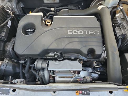 Used 2018 Chevrolet Equinox LT image 20