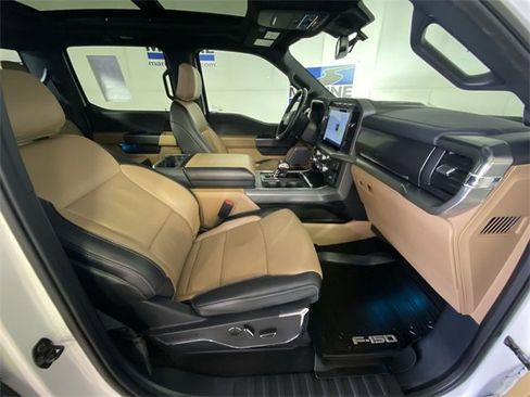 Used 2022 Ford F150 Lariat w/ Equipment Group 502A High image 35