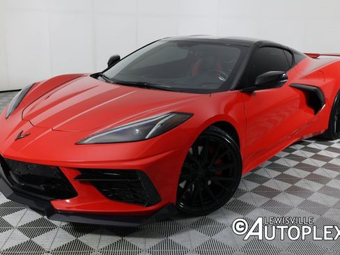 Used 2020 Chevrolet Corvette Stingray w/ 2LT Preferred Equipment Group image 1