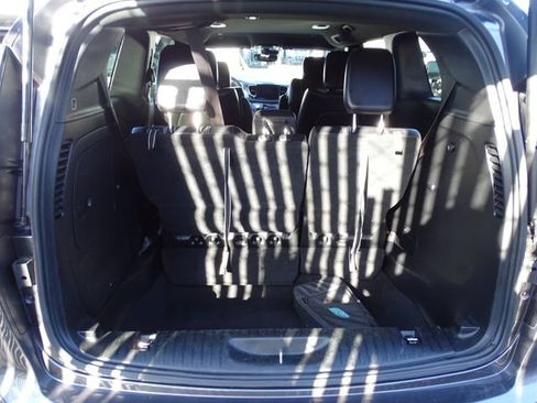 Used 2022 Chrysler Pacifica Touring-L w/ S Appearance Package image 21